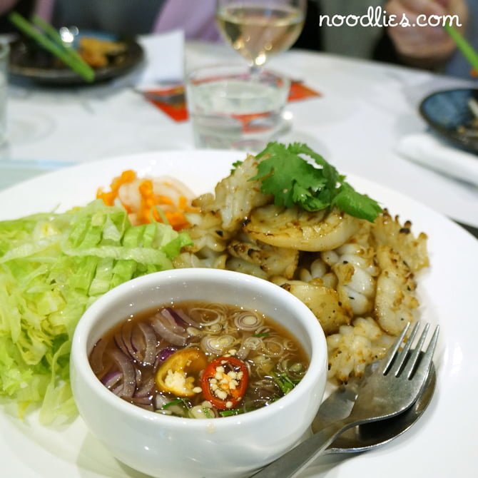 bau truong squid salad