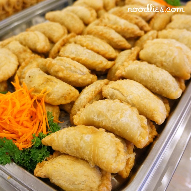 vegetarian curry puffs