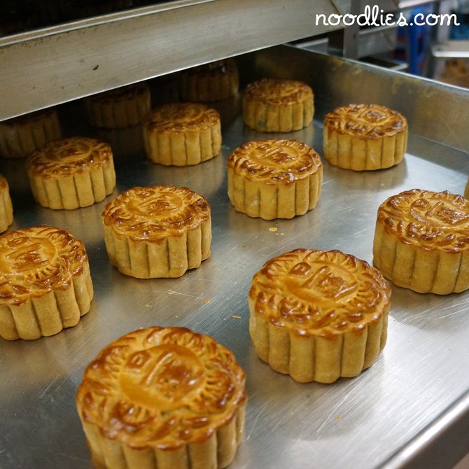 moon cake at hock lock siew bakery, penang, malaysia