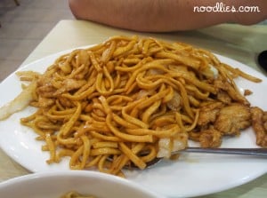 fried handmade noodles with chicken