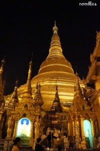 shwedagon pagoda yangon myanmar