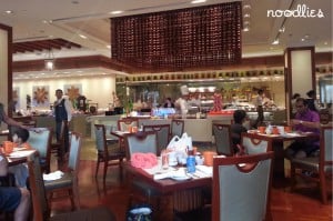 traders hotel yangong myanmar breakfast