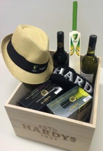 Hardy's wine cricket gift pack