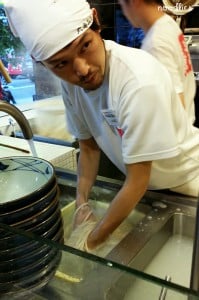 marukame udon making udon
