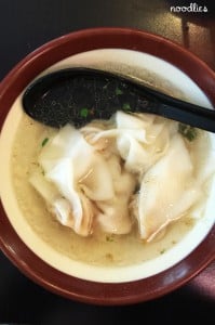 Bao dao dumpling soup