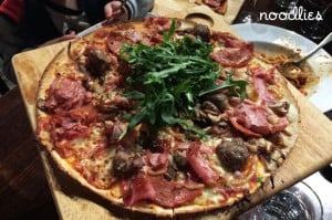 bondi pizza parramatta meat supreme pizza