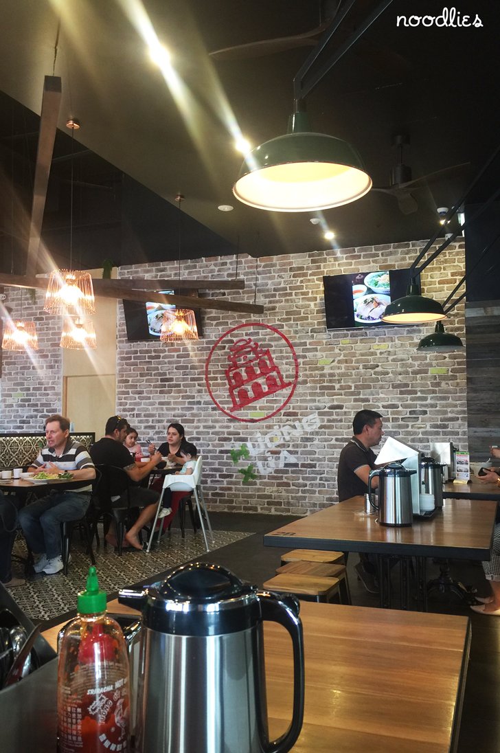 Huong Xua Liverpool interior