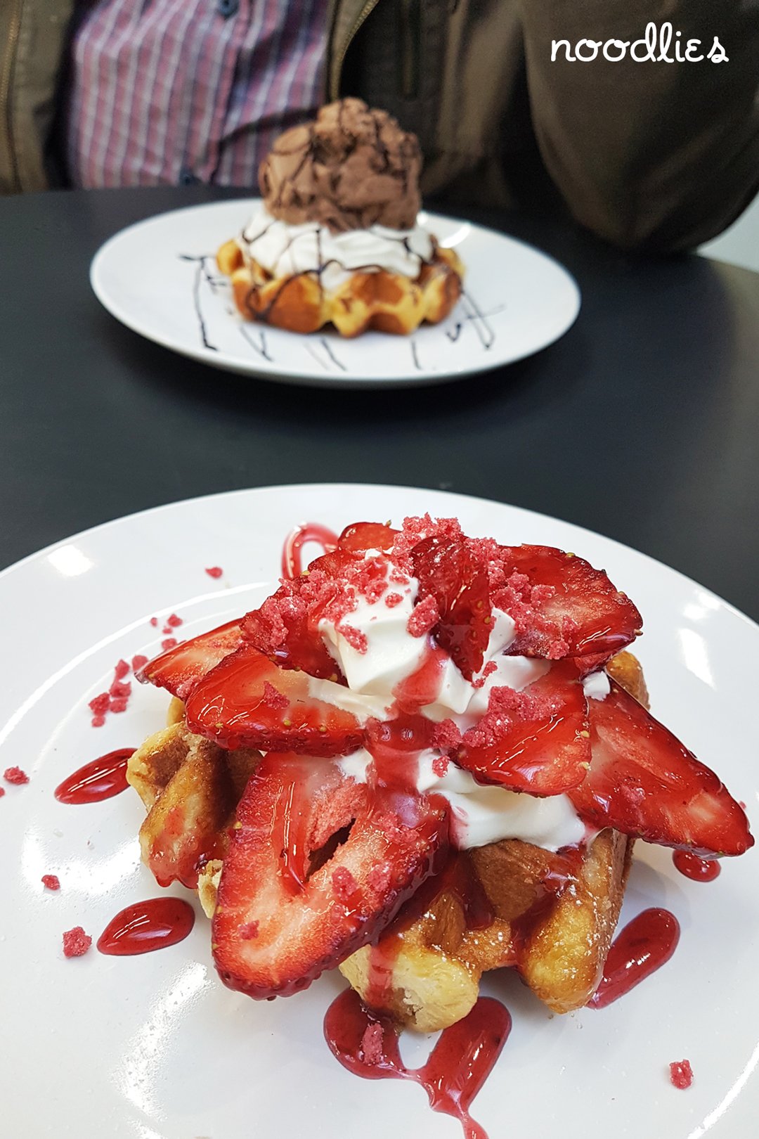 Show Cafe Waffles