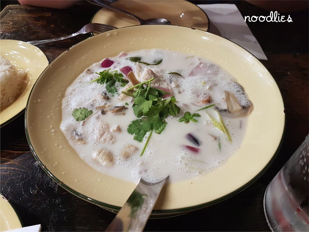 Satang Thai Exclusive tom kha gai